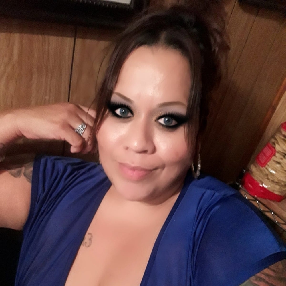Meet your Posher, Yvette